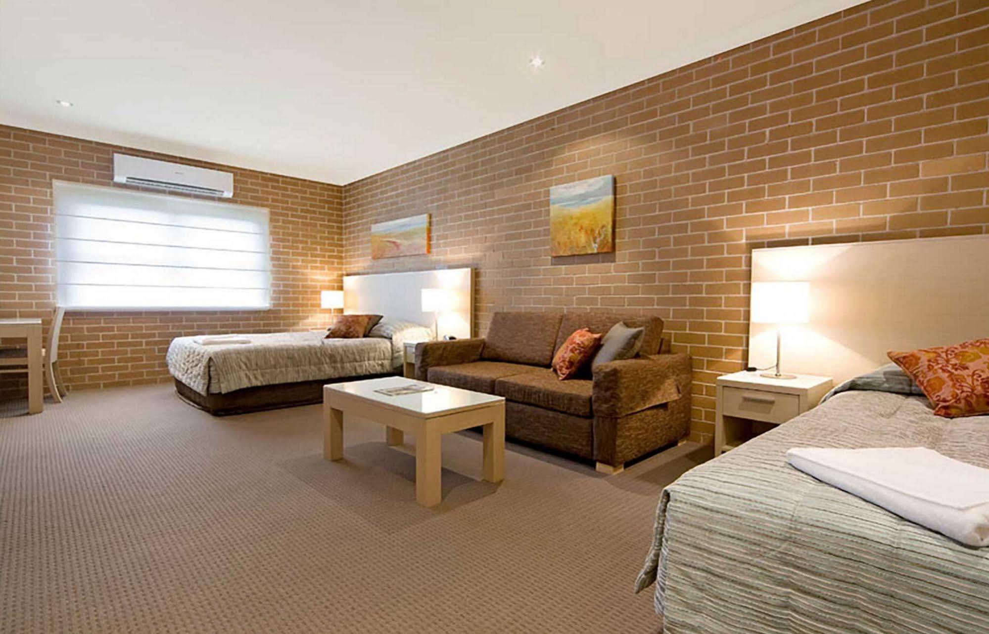 Imperial Motel Bowral Bagian luar foto